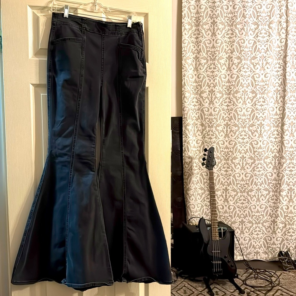 Free people 70s flare faded black 29 with the free bellbottoms we the free